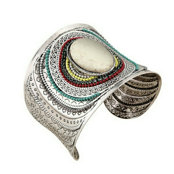 Jewelry - SOLD!!! Bohemian Vintage White Stone Cuff